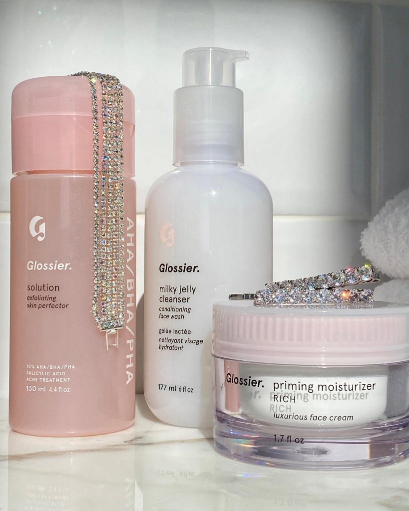 Glossier Review 2023 - Read Before You Buy